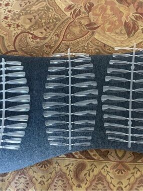 Clear Press-On Nail Tips Set - Multiple Sizes
